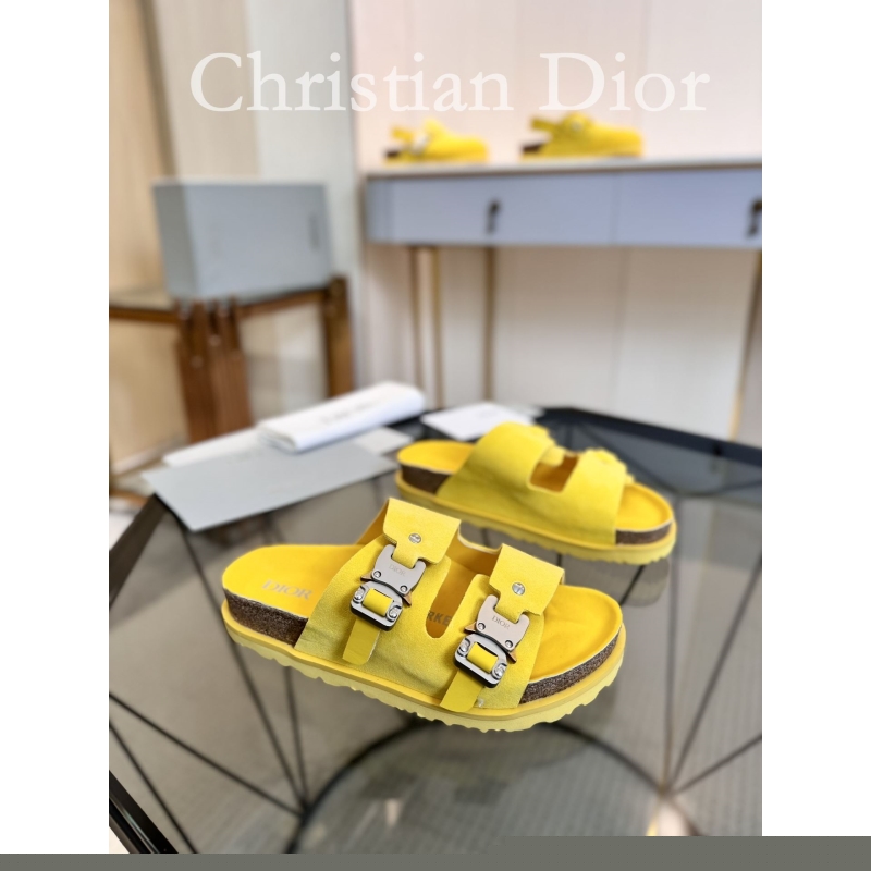 ch**an D*or sandals